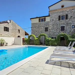 Beni Apartment